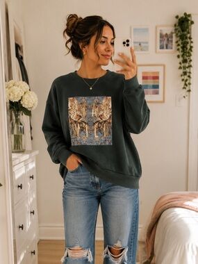 Betsey Johnson Performance Green Stay Wild Pullover Crewneck Sweatshirt Medium